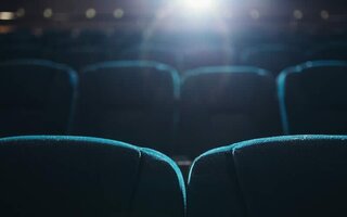 映画館の電力コストを自動削減する仕組みとは 〜TMS連携による省エネ運用〜